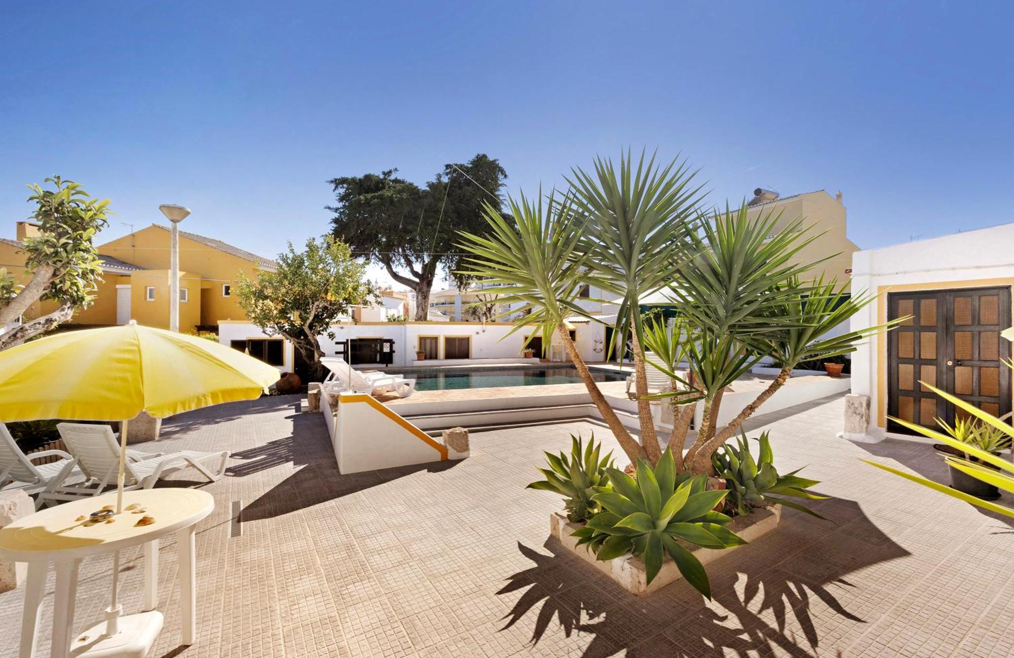A Cerca - B Apartment Lagos Exterior photo